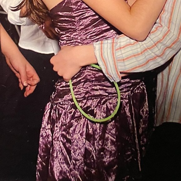 Nicole Miller Metallic Purple and Pewter Ruched Halter Dress Size: 4 - Picture 5 of 5